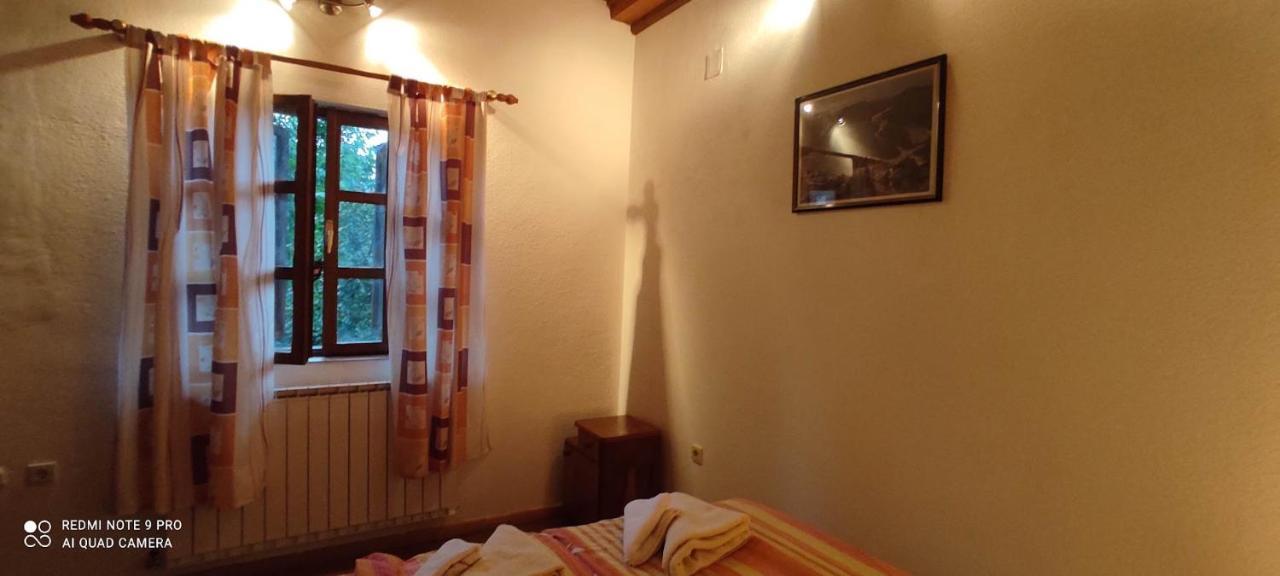 פוז'ינה Apartman Sipak מראה חיצוני תמונה