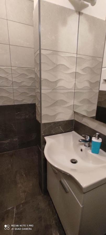 פוז'ינה Apartman Sipak מראה חיצוני תמונה